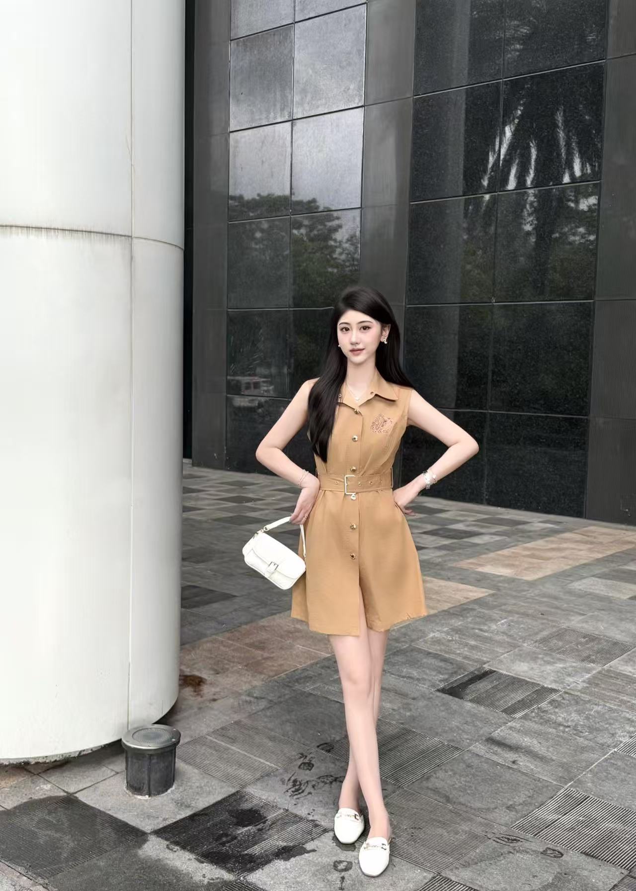 LV メタルボタン付きノースリーブドレス【50％割引+送料無料】