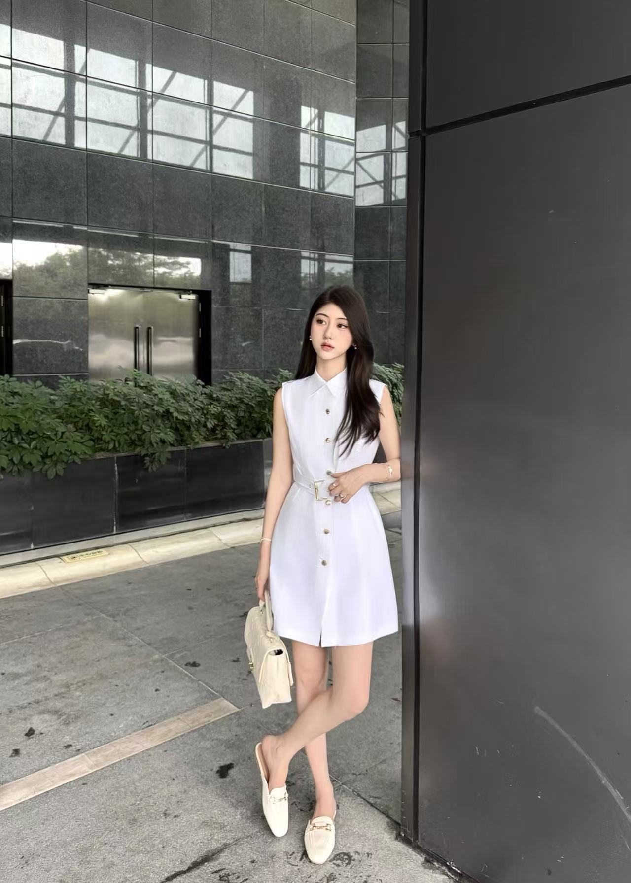 LV メタルボタン付きノースリーブドレス【50％割引+送料無料】