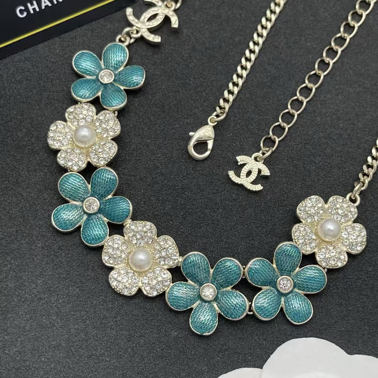 CHANE1 ダブルCフラワーパールネックレス【50％割引+送料無料】