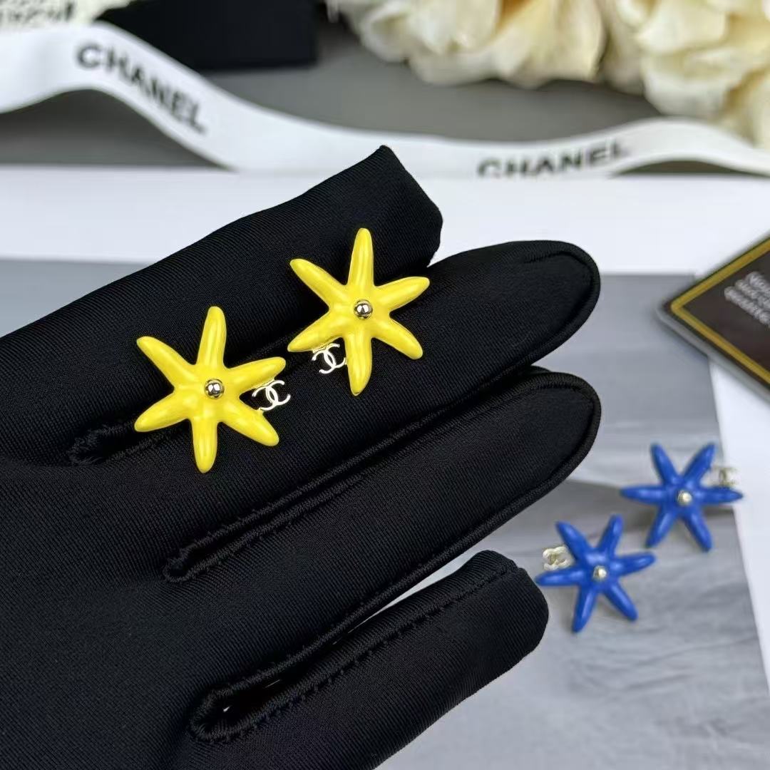 CHANE1 ダブルC エナメルスタッドピアス【50％割引+送料無料】