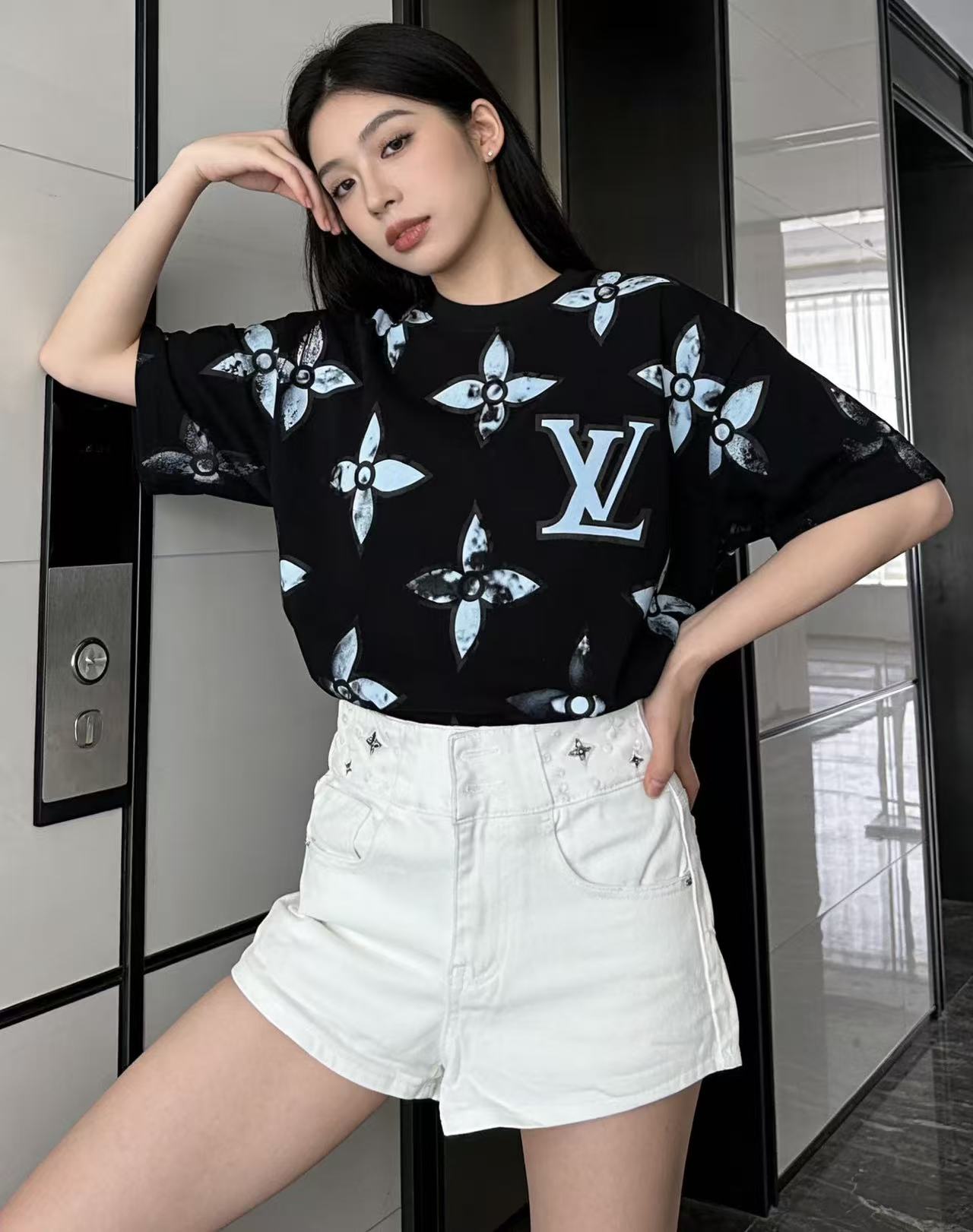 LV 四つ葉のクローバーTシャツ【50％割引+送料無料】