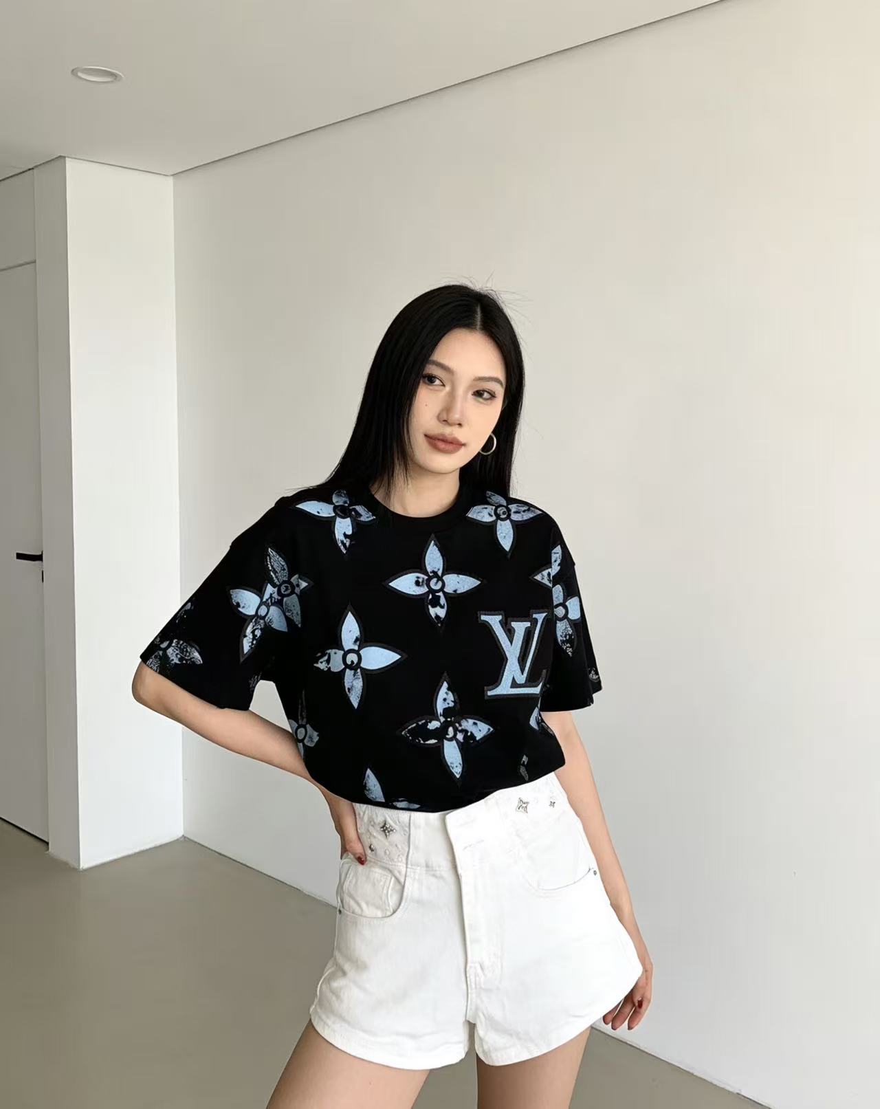 LV 四つ葉のクローバーTシャツ【50％割引+送料無料】