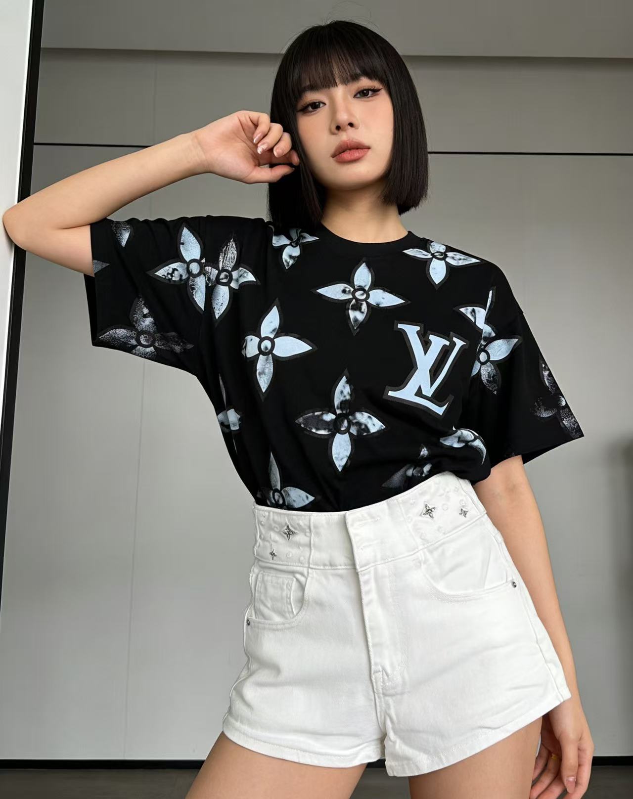 LV 四つ葉のクローバーTシャツ【50％割引+送料無料】