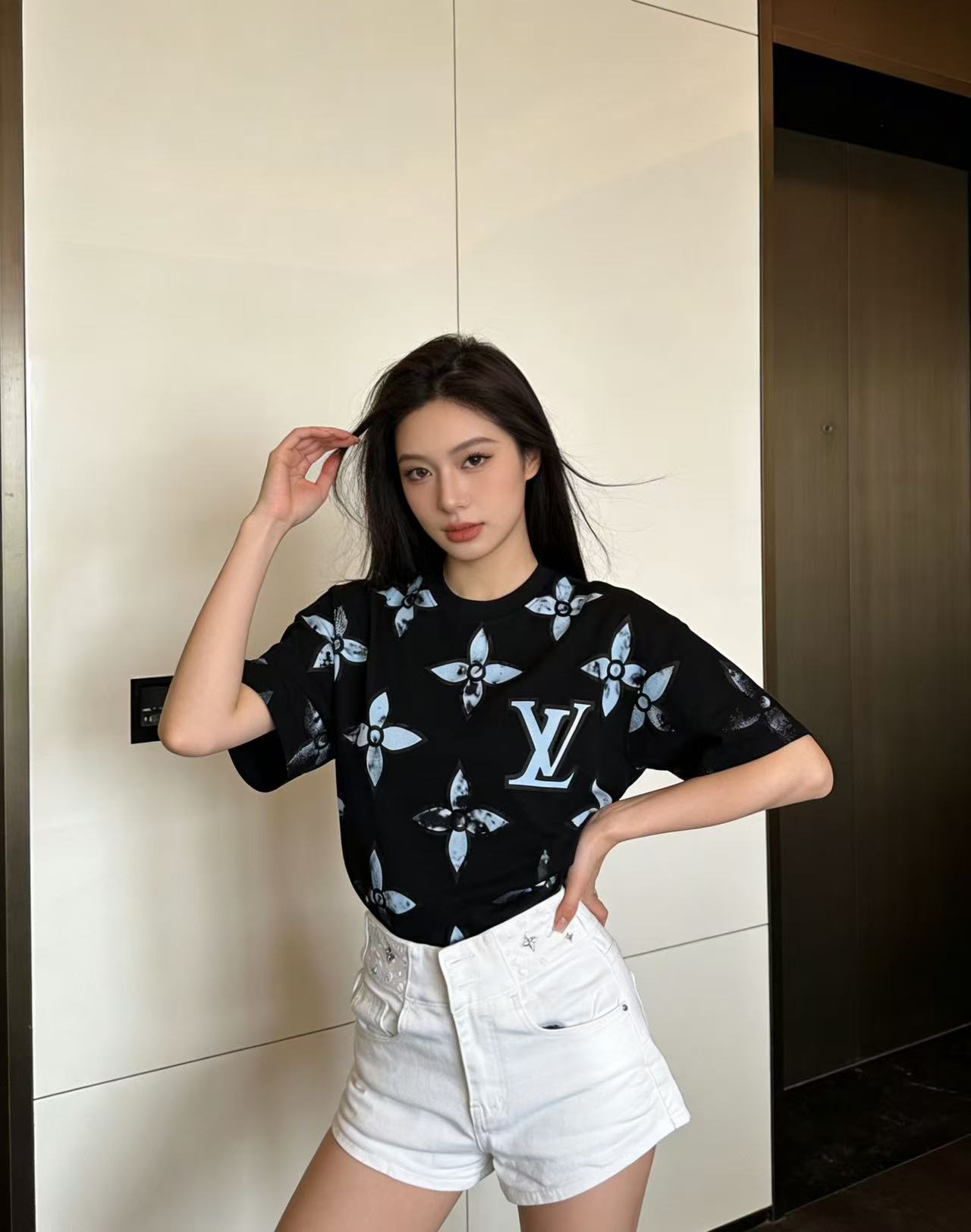 LV 四つ葉のクローバーTシャツ【50％割引+送料無料】