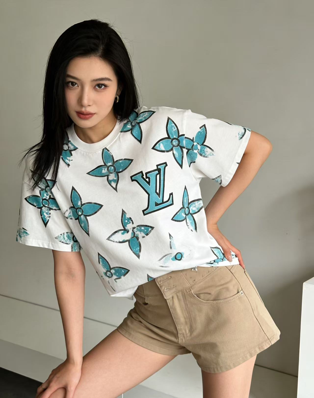 LV 四つ葉のクローバーTシャツ【50％割引+送料無料】