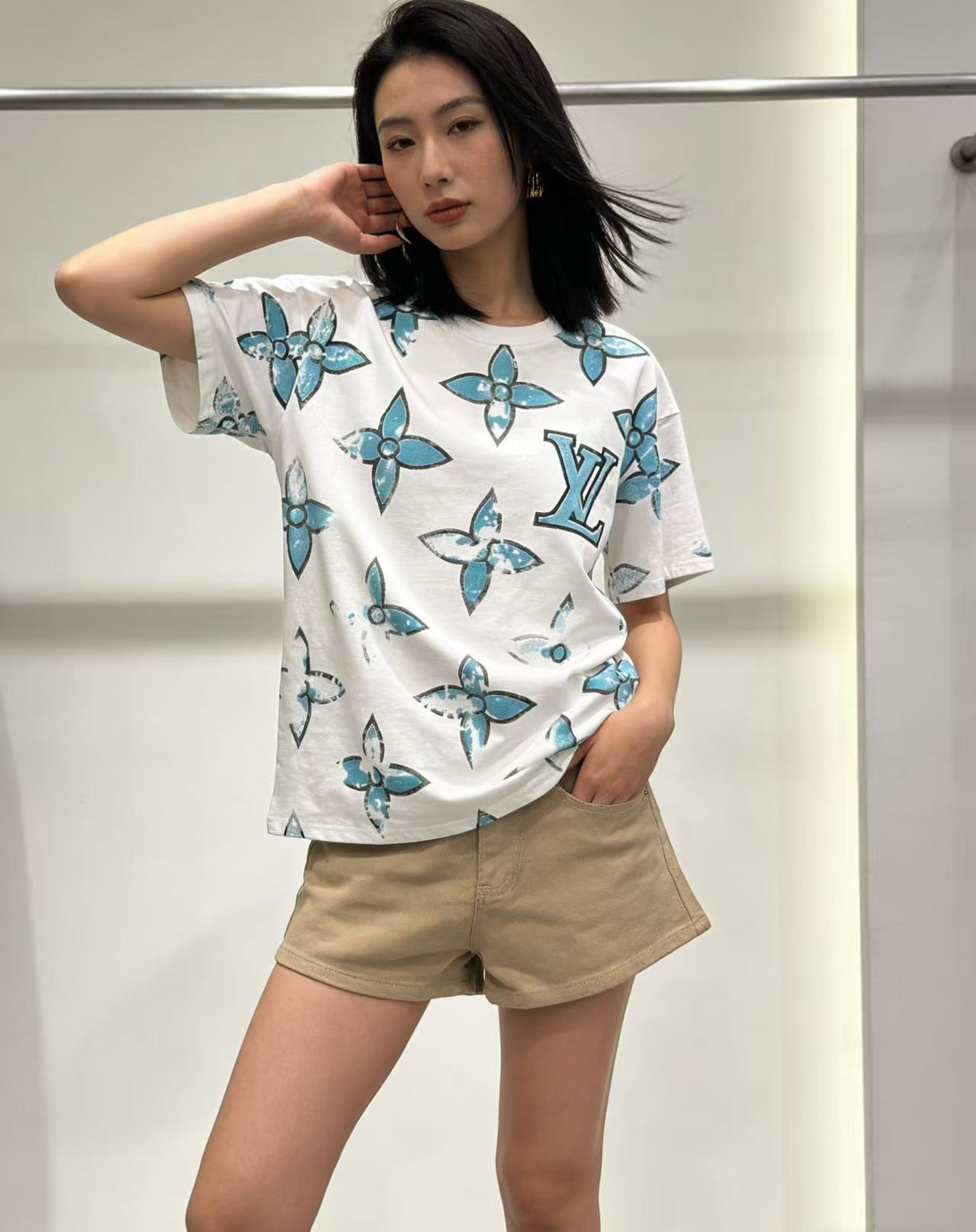 LV 四つ葉のクローバーTシャツ【50％割引+送料無料】