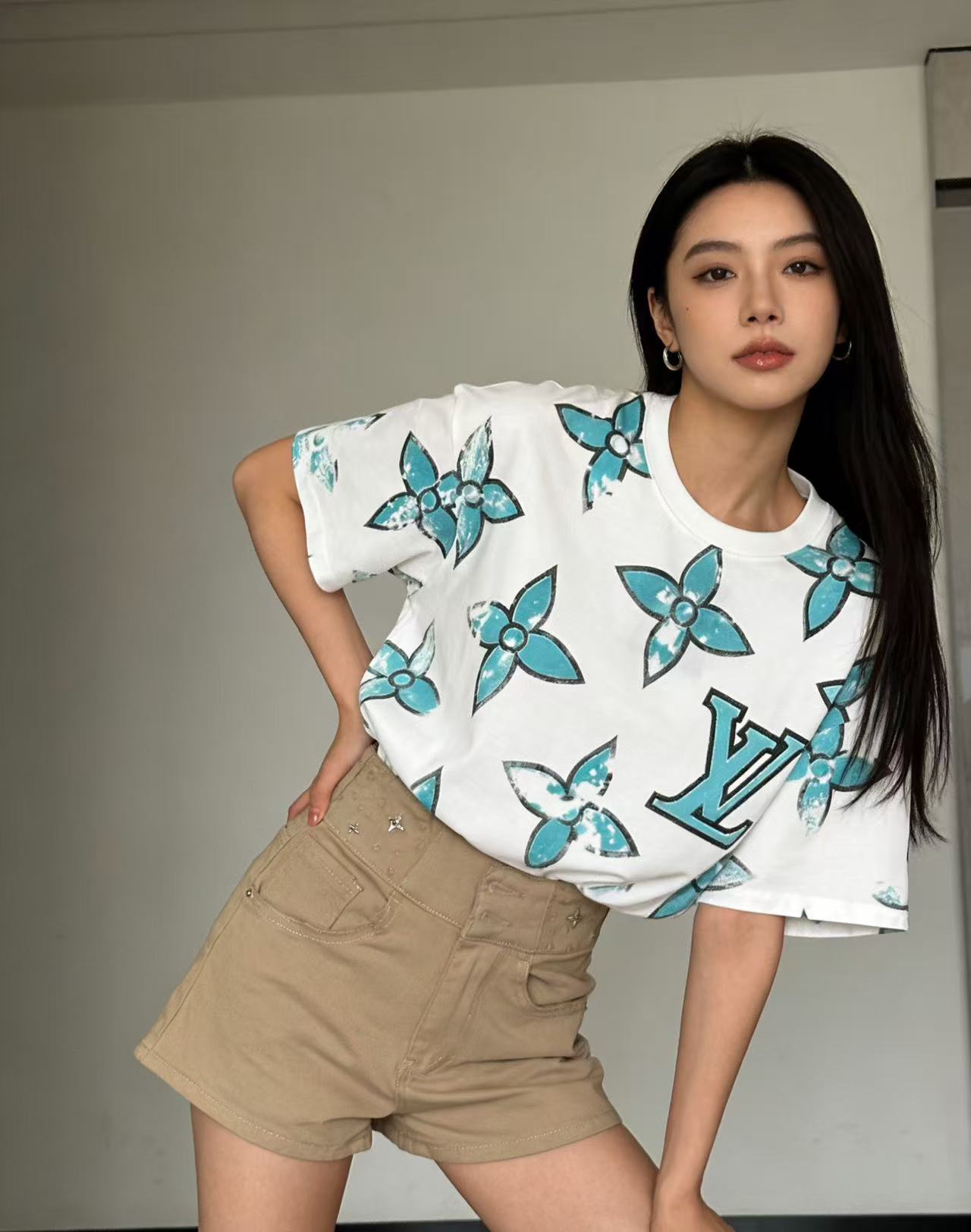LV 四つ葉のクローバーTシャツ【50％割引+送料無料】