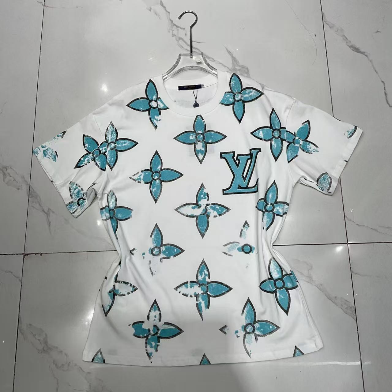 LV 四つ葉のクローバーTシャツ【50％割引+送料無料】