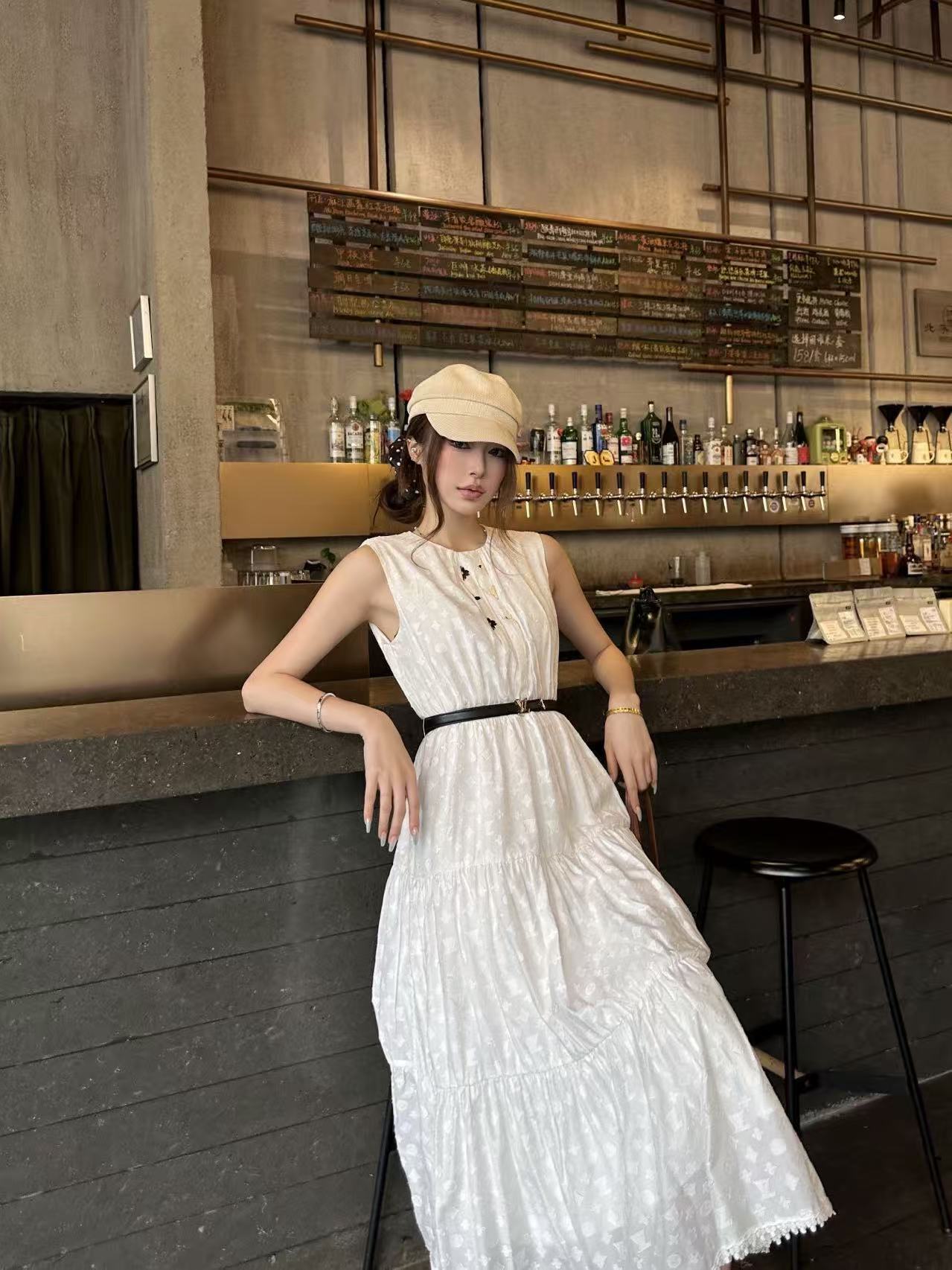 LV 高品質プリント ノースリーブワンピース【50％割引+送料無料】