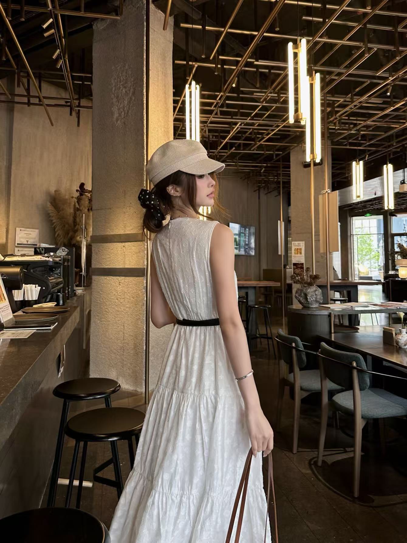 LV 高品質プリント ノースリーブワンピース【50％割引+送料無料】