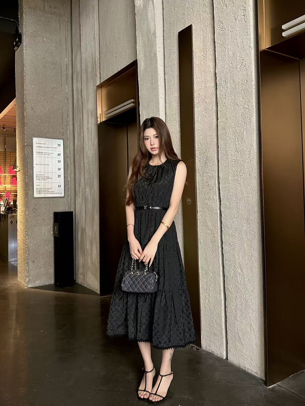 LV 高品質プリント ノースリーブワンピース【50％割引+送料無料】