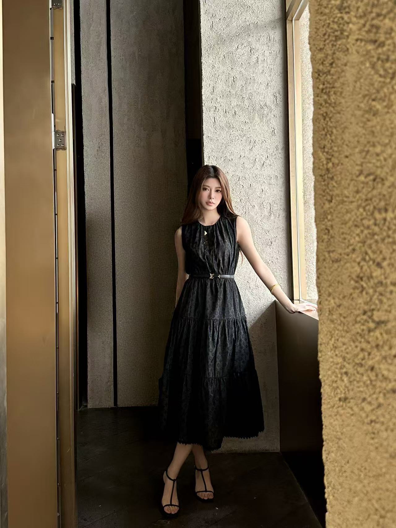 LV 高品質プリント ノースリーブワンピース【50％割引+送料無料】