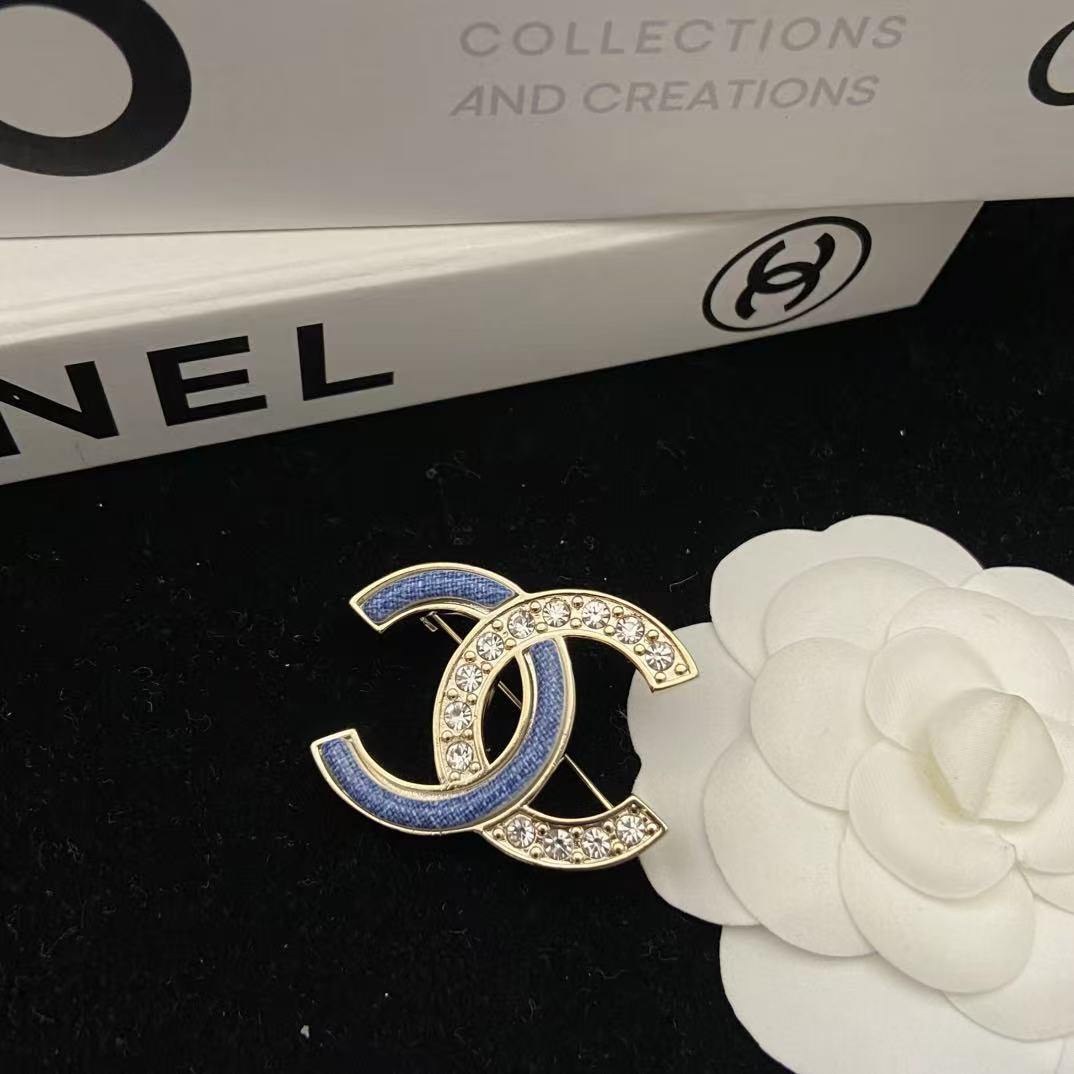CHANE1ダブルC ダイヤモンドブローチ【50％割引+送料無料】