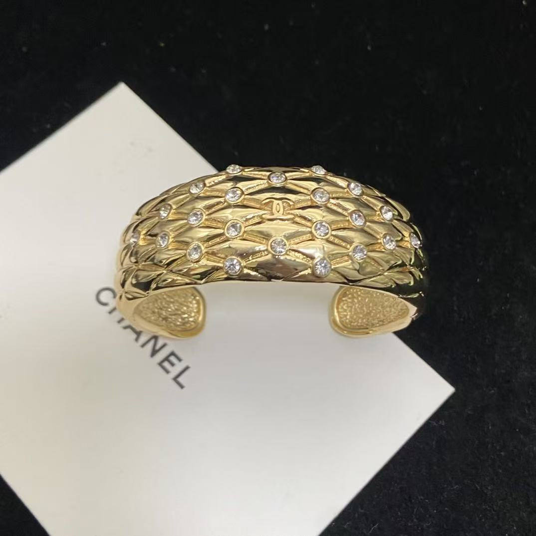 CHANE1ダブルC キルティング・ダイヤモンド・ブレスレット【50％割引+送料無料】