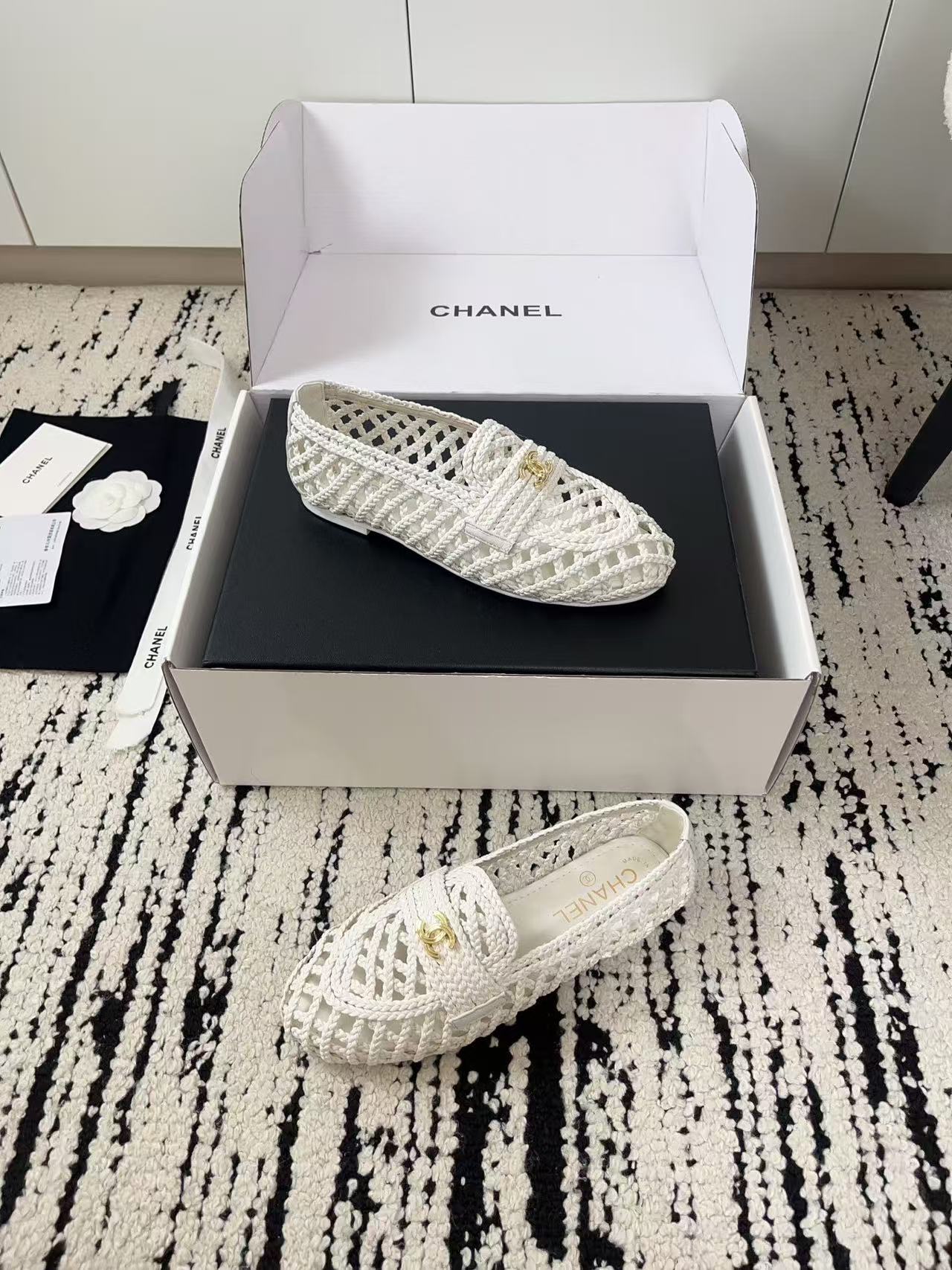 CHANE1 高品質ダブルC中空フラットシューズ【50％割引+送料無料】