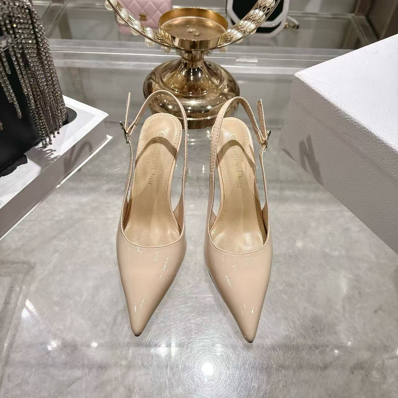 DIOR 上質なポインテッドトゥ・ハイヒール【50％割引+送料無料】