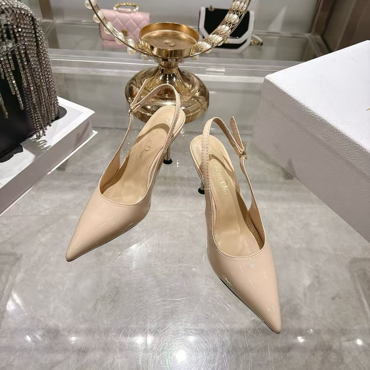 DIOR 上質なポインテッドトゥ・ハイヒール【50％割引+送料無料】