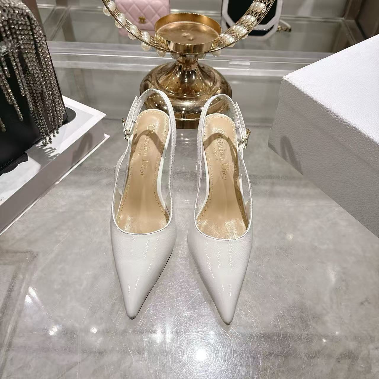 DIOR 上質なポインテッドトゥ・ハイヒール【50％割引+送料無料】