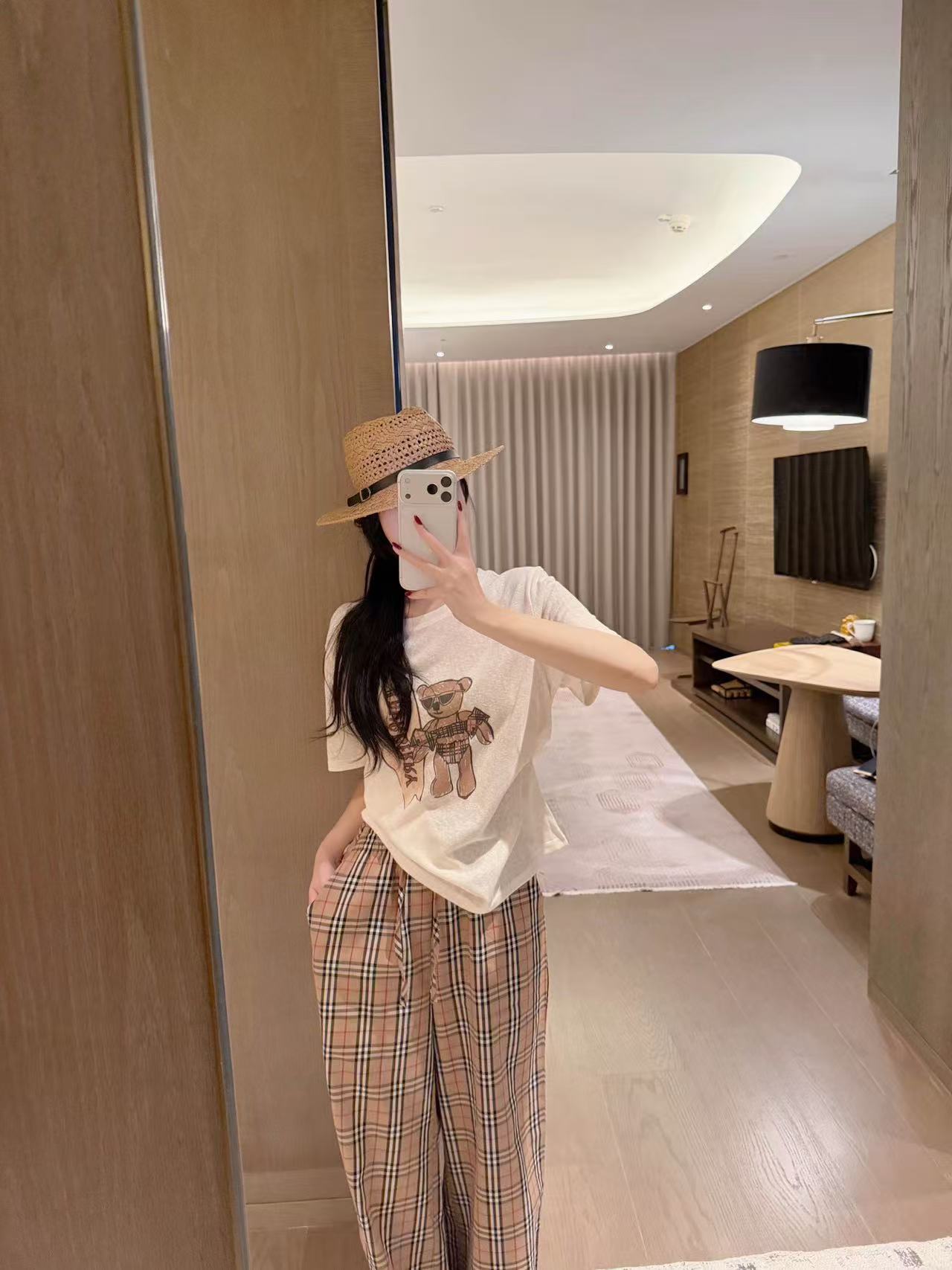 BURBERRY ベア Tシャツ＆トラウザーズ 2点セット【50％割引+送料無料】