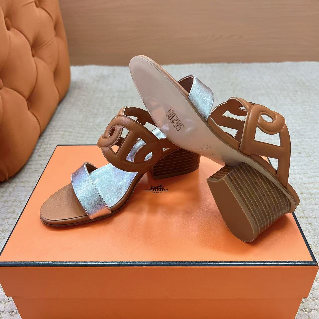 HERME5 上質カーフスキン ローヒールシューズ【50％割引+送料無料】
