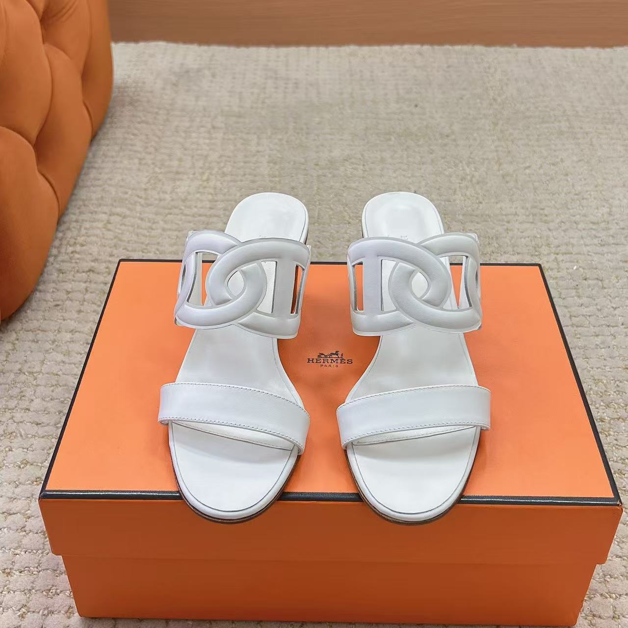 HERME5 上質カーフスキン ローヒールシューズ【50％割引+送料無料】