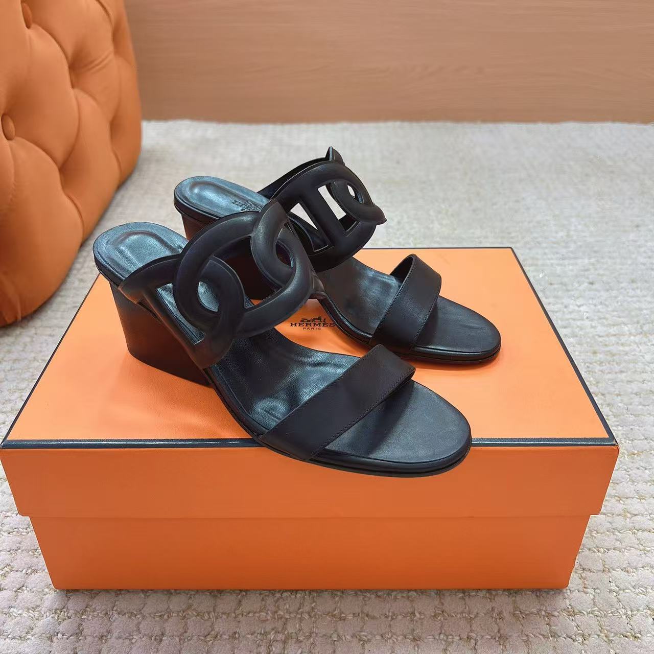 HERME5 上質カーフスキン ローヒールシューズ【50％割引+送料無料】