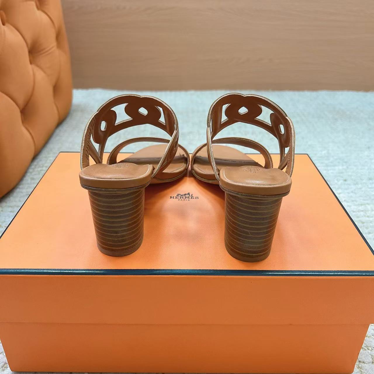 HERME5 上質カーフスキン ローヒールシューズ【50％割引+送料無料】