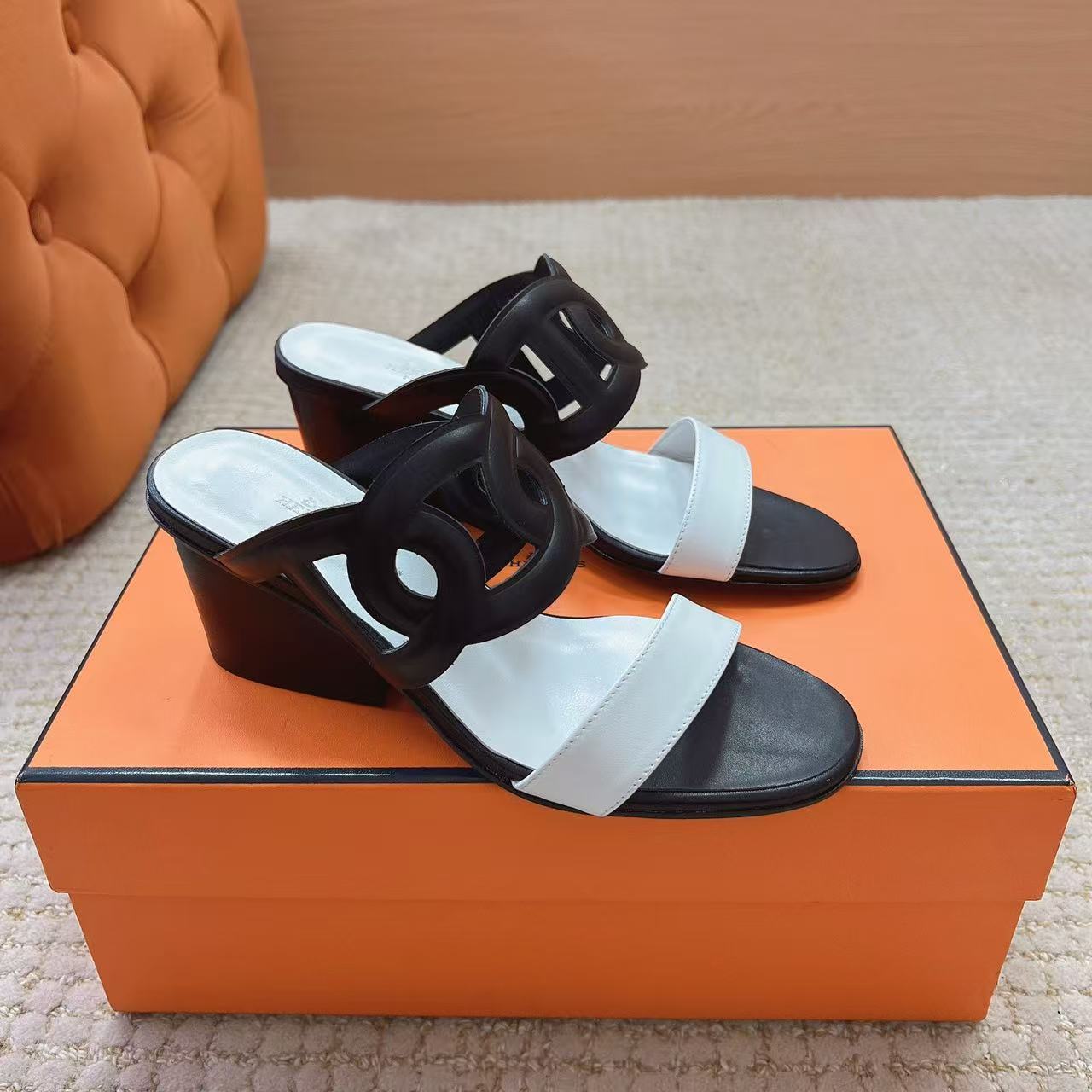 HERME5 上質カーフスキン ローヒールシューズ【50％割引+送料無料】