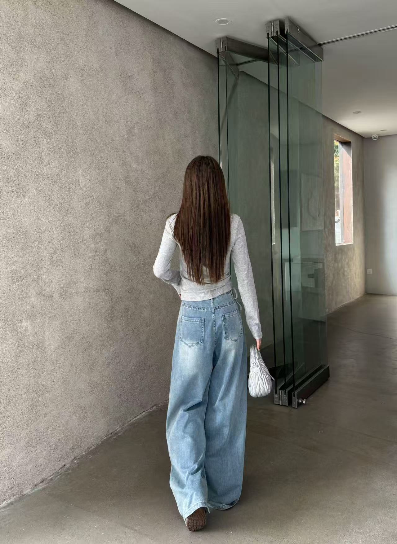 CHANE1 ミニマルレタリングTシャツ【50％割引+送料無料】