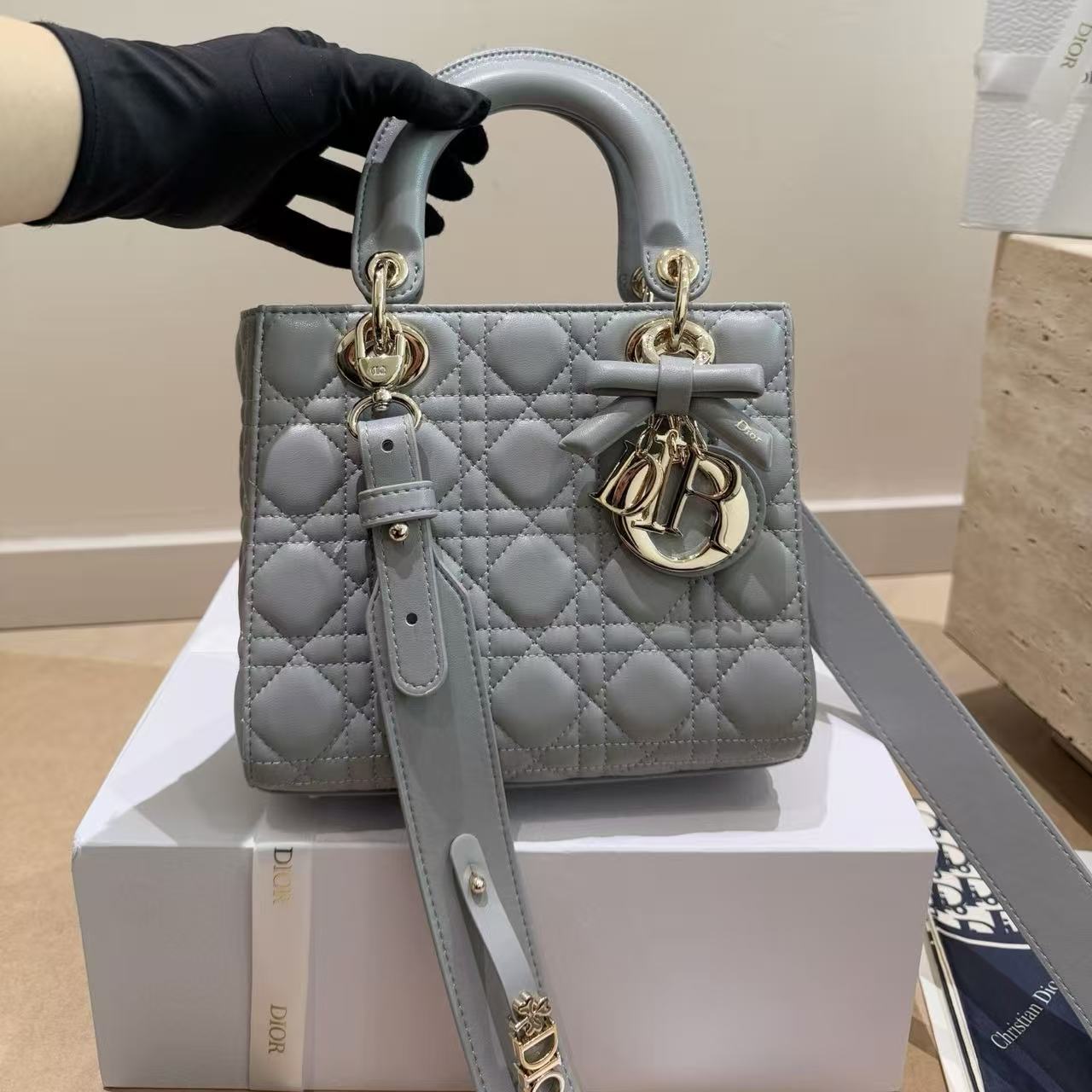 DI0R Ladyシープスキンハンドバッグ【50％割引+送料無料】