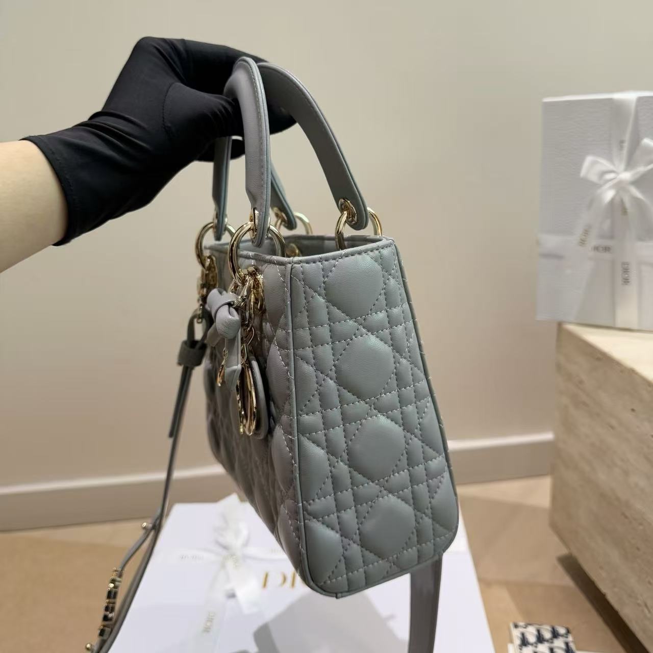 DI0R Ladyシープスキンハンドバッグ【50％割引+送料無料】