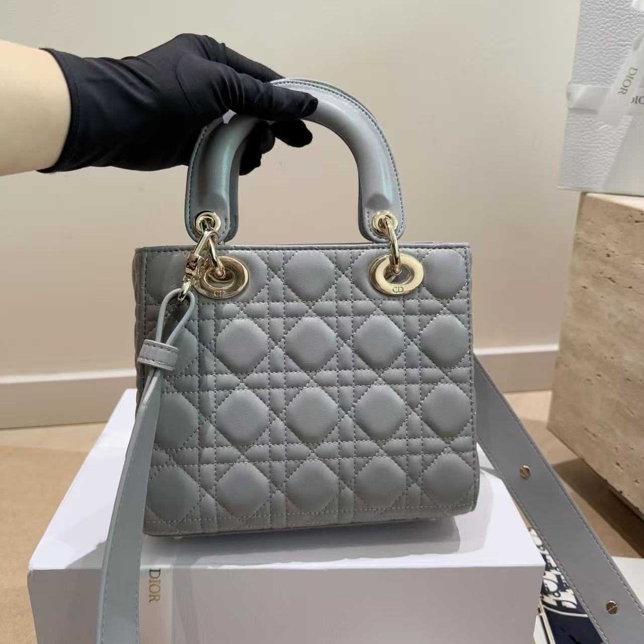 DI0R Ladyシープスキンハンドバッグ【50％割引+送料無料】