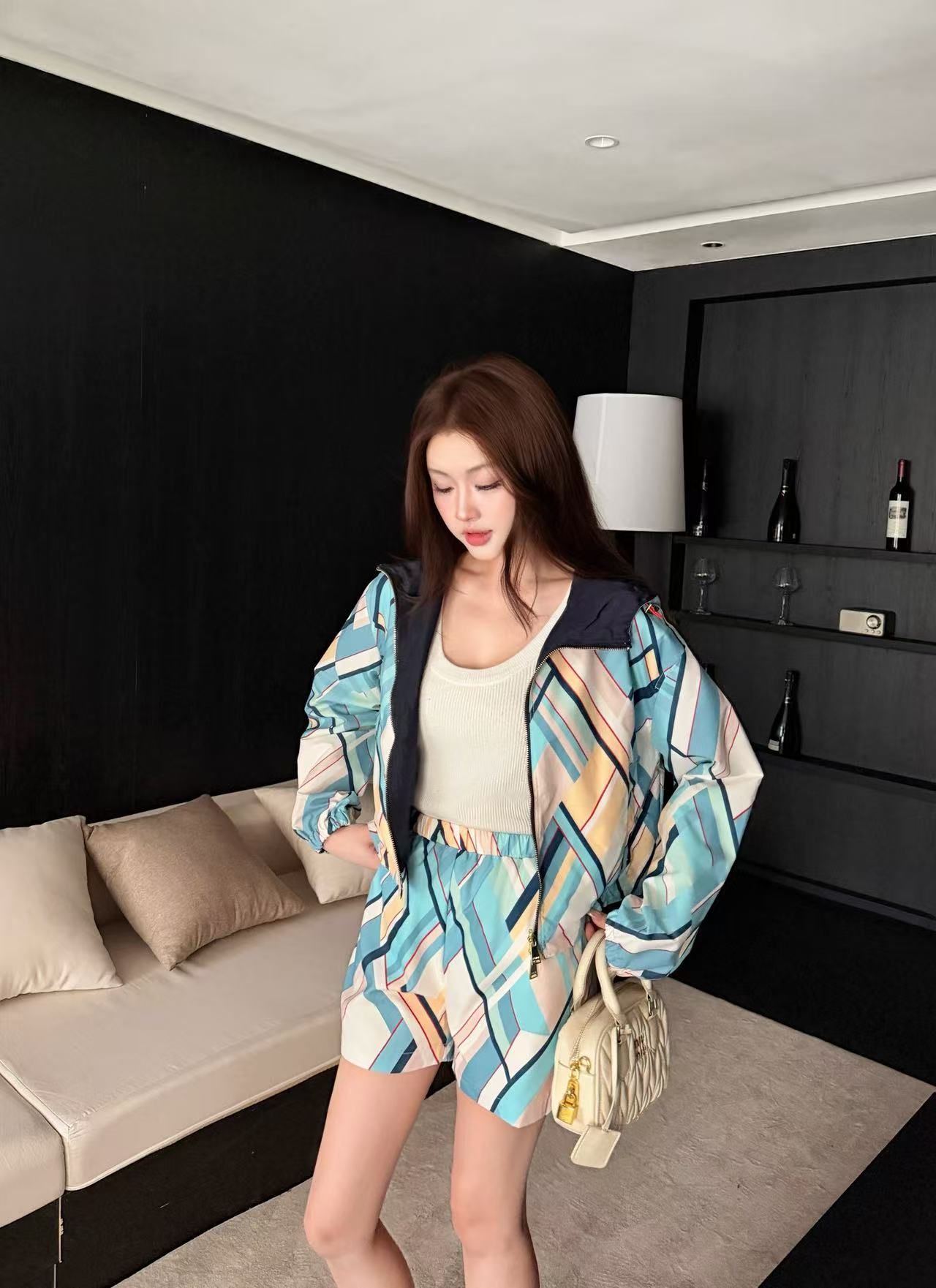 FEND1 高品質プリントリバーシブルジャケット＋ショーツ【50％割引+送料無料】