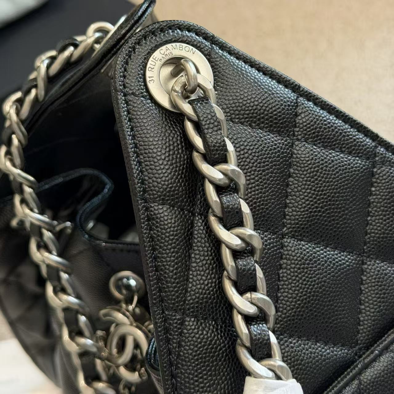 CHANE1 チェーンレザーバケットバッグ【50％割引+送料無料】