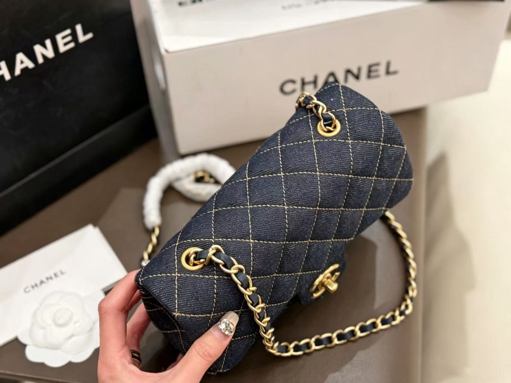 CHANE1 チェーンチェック ショルダーバッグ／クロスボディバッグ【50％割引+送料無料】