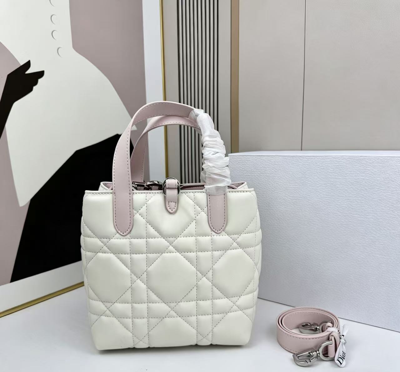 DIOR カーフスキン ハンドバッグ【50％割引+送料無料】