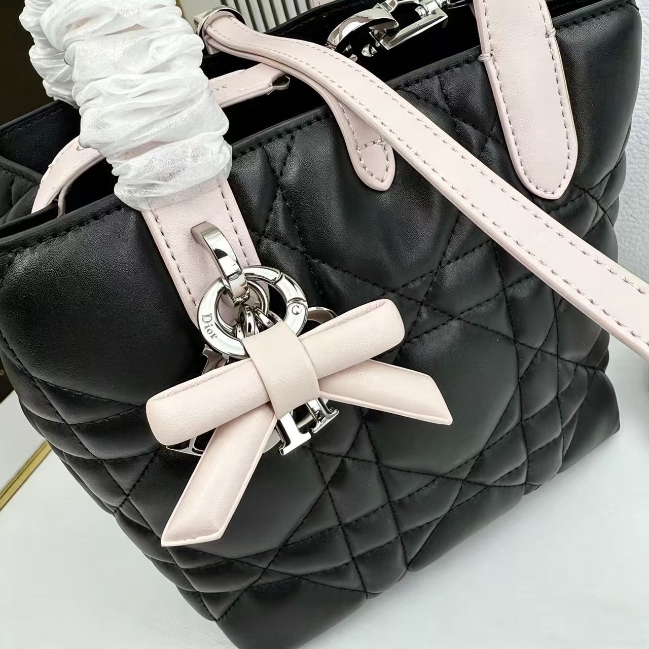 DIOR カーフスキン ハンドバッグ【50％割引+送料無料】