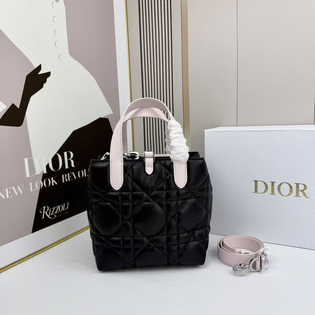 DIOR カーフスキン ハンドバッグ【50％割引+送料無料】