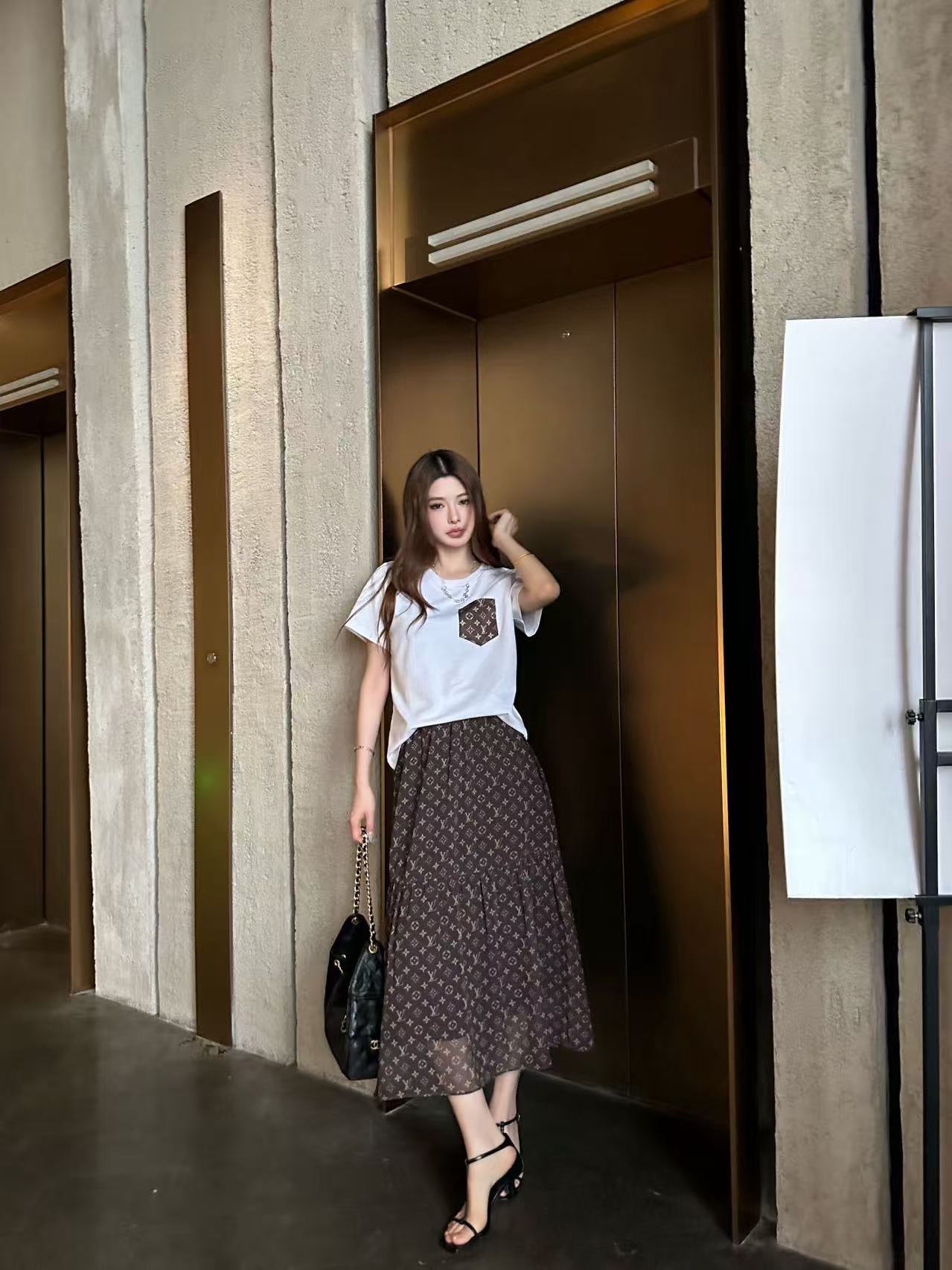 LV 高品質 ポケットTシャツ＆スカート 2点セット【50％割引+送料無料】