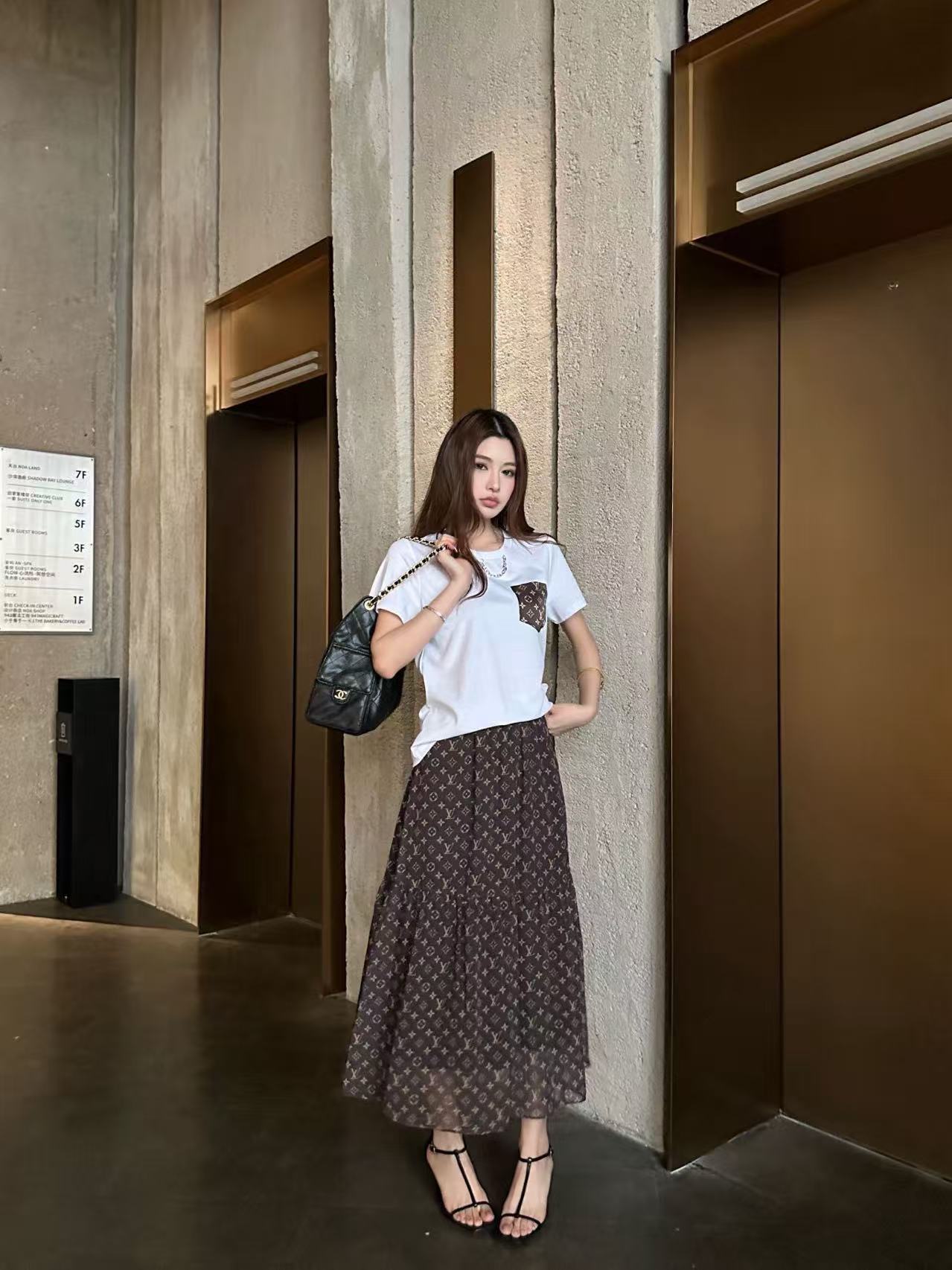 LV 高品質 ポケットTシャツ＆スカート 2点セット【50％割引+送料無料】