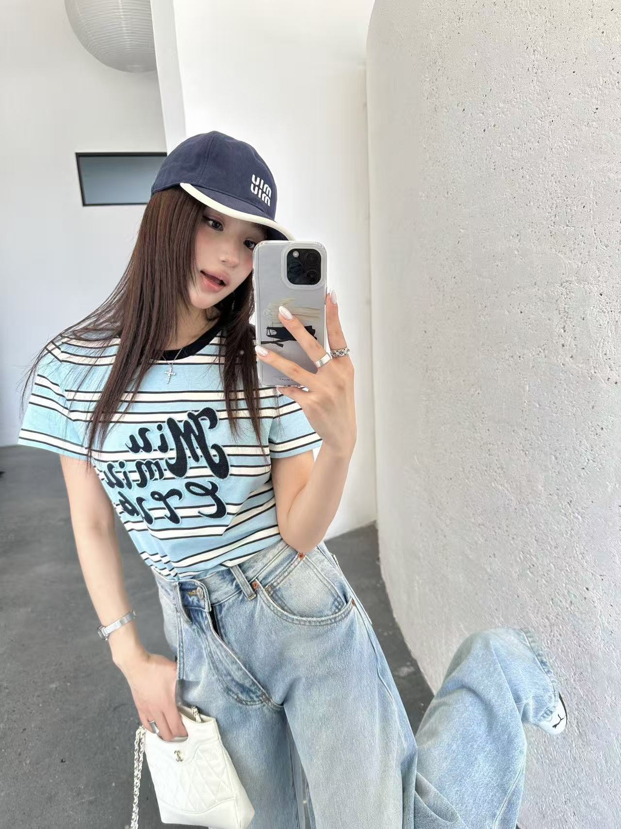 M1UM1U ストライプ柄レターTシャツ【50％割引+送料無料】