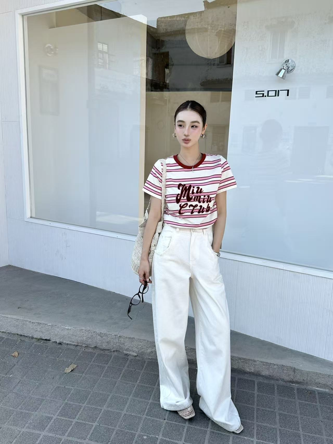 M1UM1U ストライプ柄レターTシャツ【50％割引+送料無料】