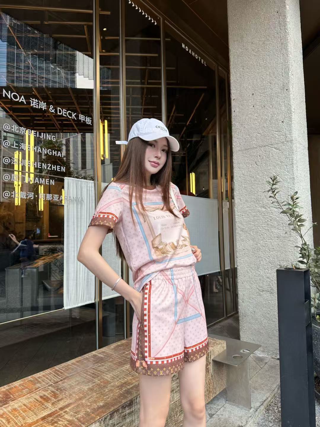 LVプリントTシャツ ＋ ショートパンツ【50％割引+送料無料】