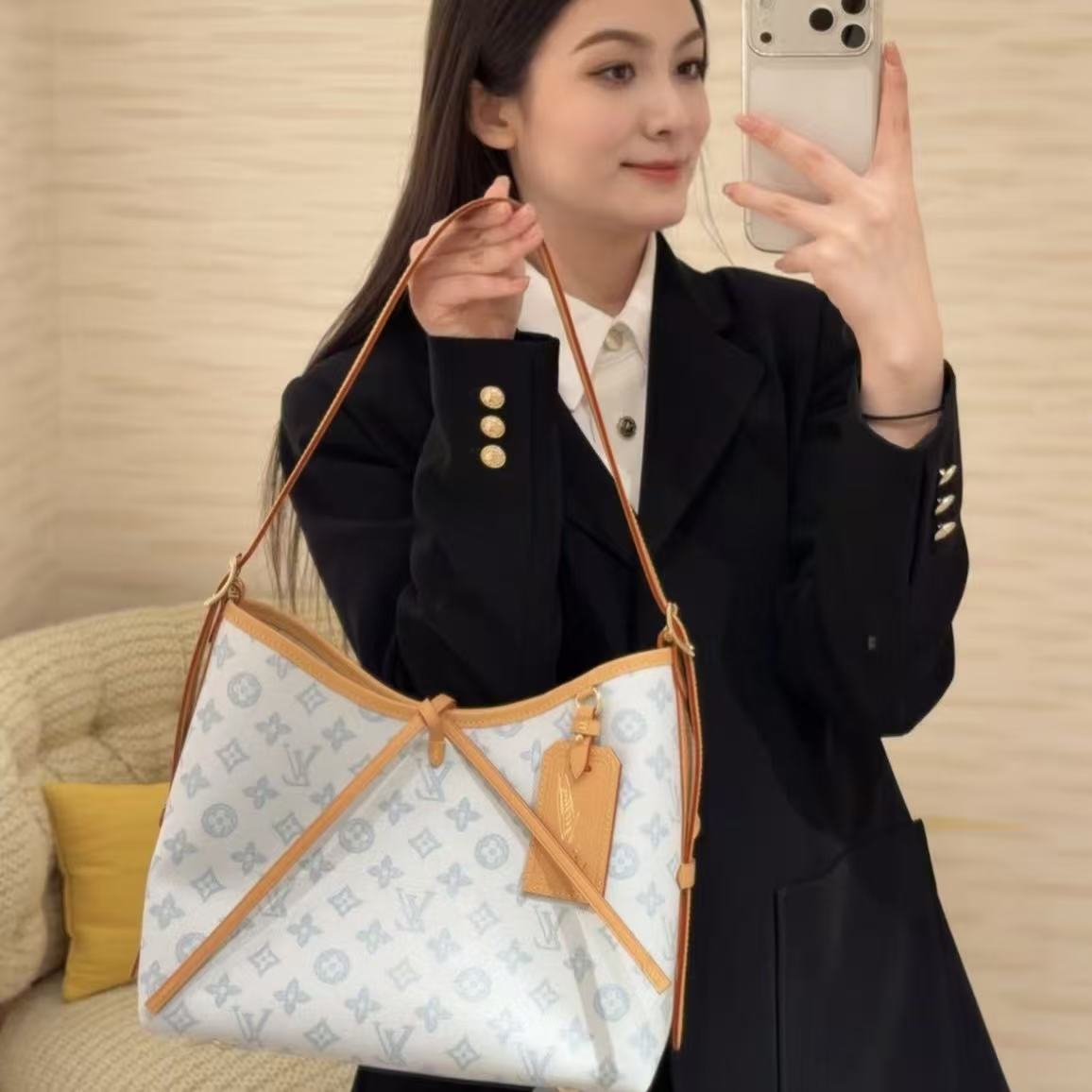 LV Carryallキャンバス地の脇下バッグ【50％割引+送料無料】