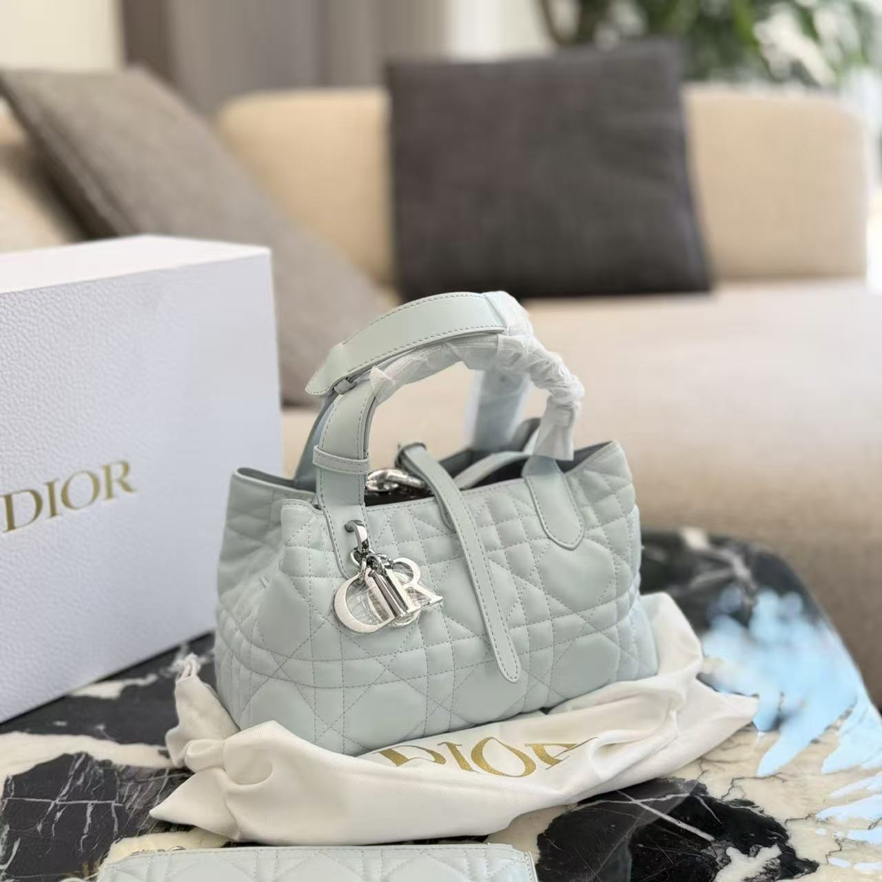 DIOR カーフスキン ハンドバッグ【50％割引+送料無料】