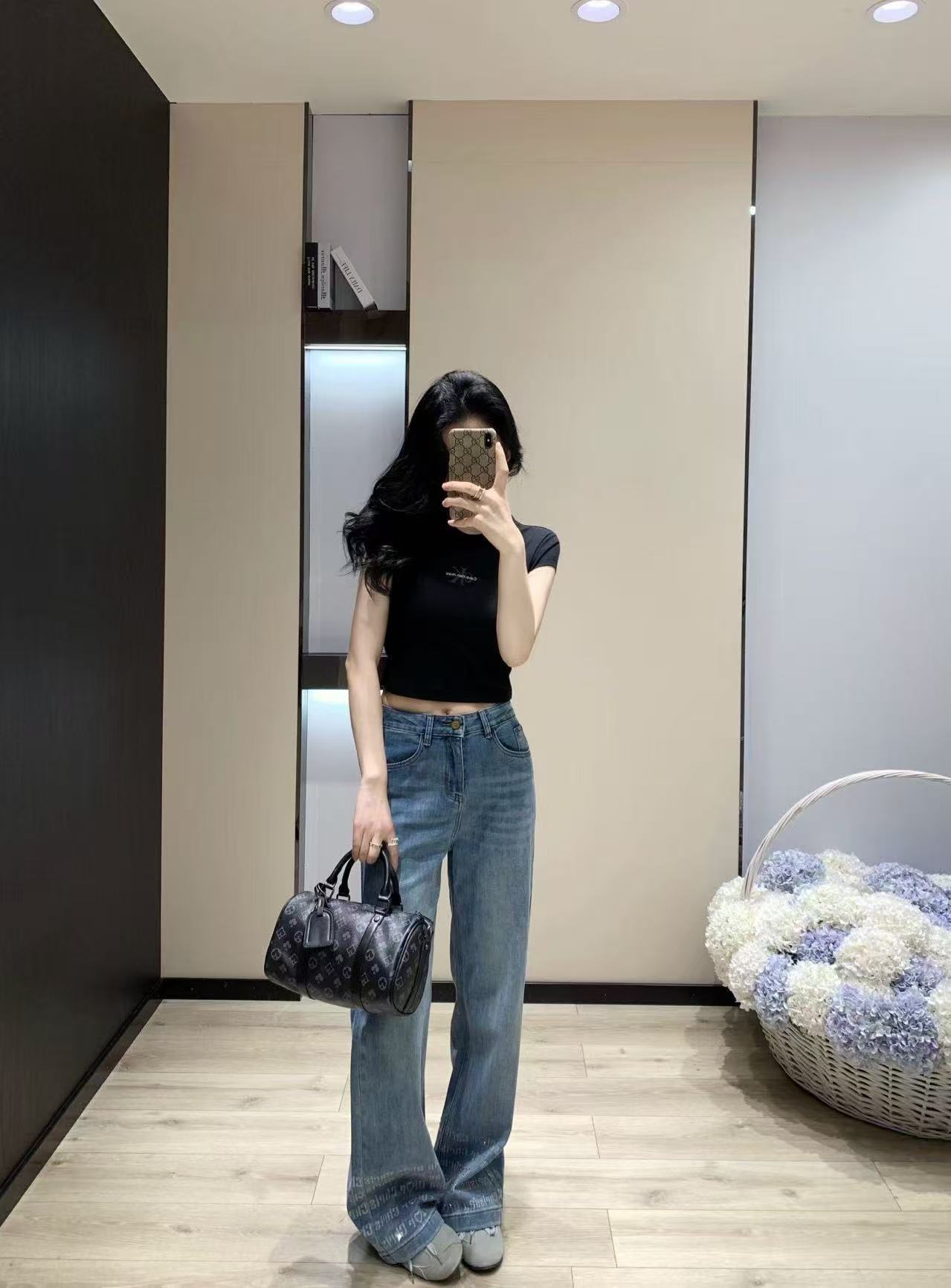 DIOR ダイヤモンド装飾レタリングジーンズ【50％割引+送料無料】