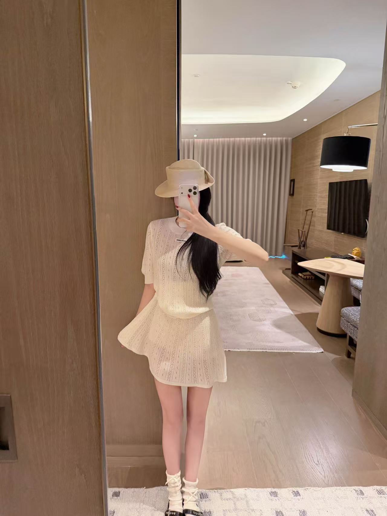 M1UM1U ウールセーター＋スカート【50％割引+送料無料】