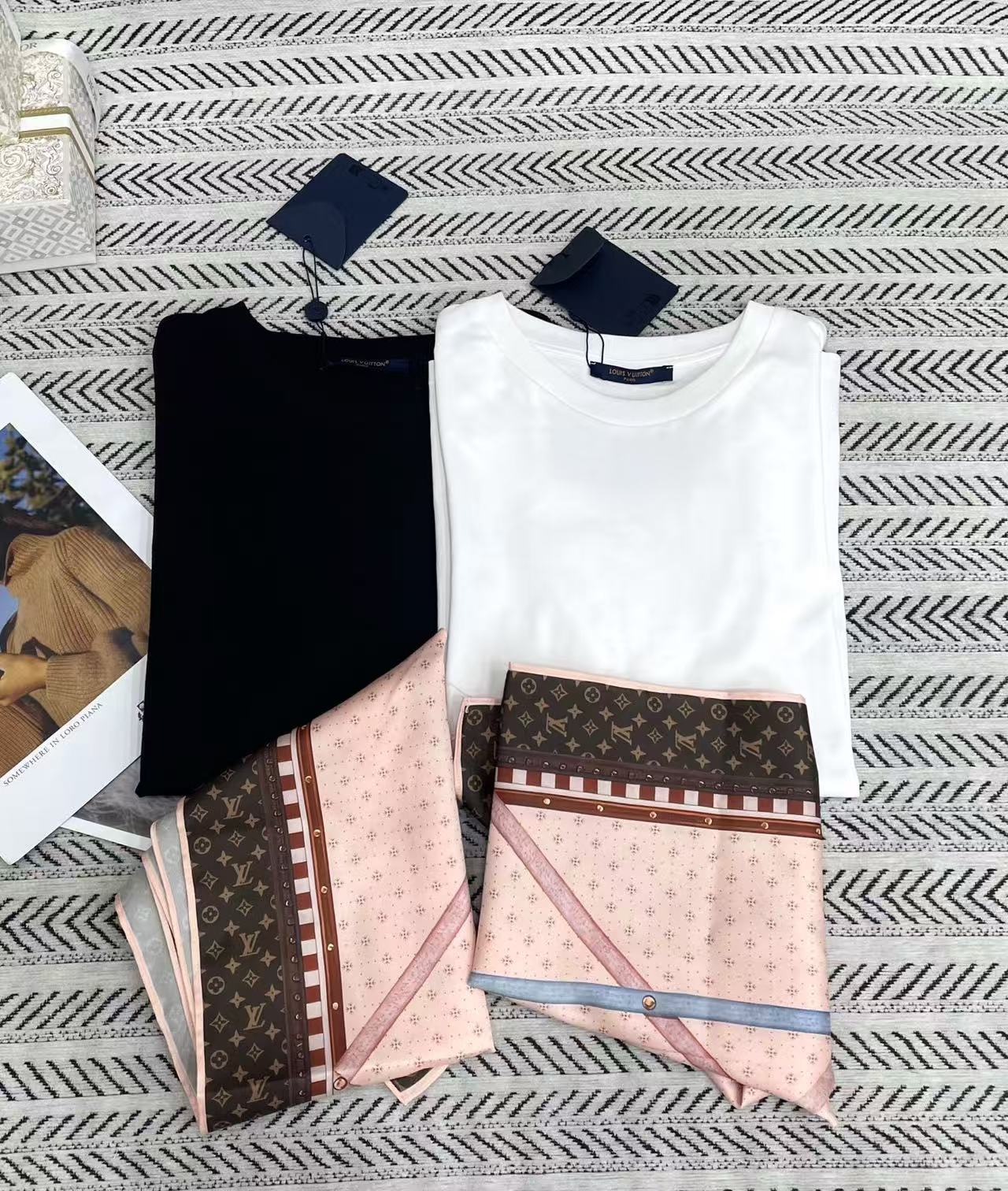 LV Tシャツ（スカーフ付き）【50％割引+送料無料】