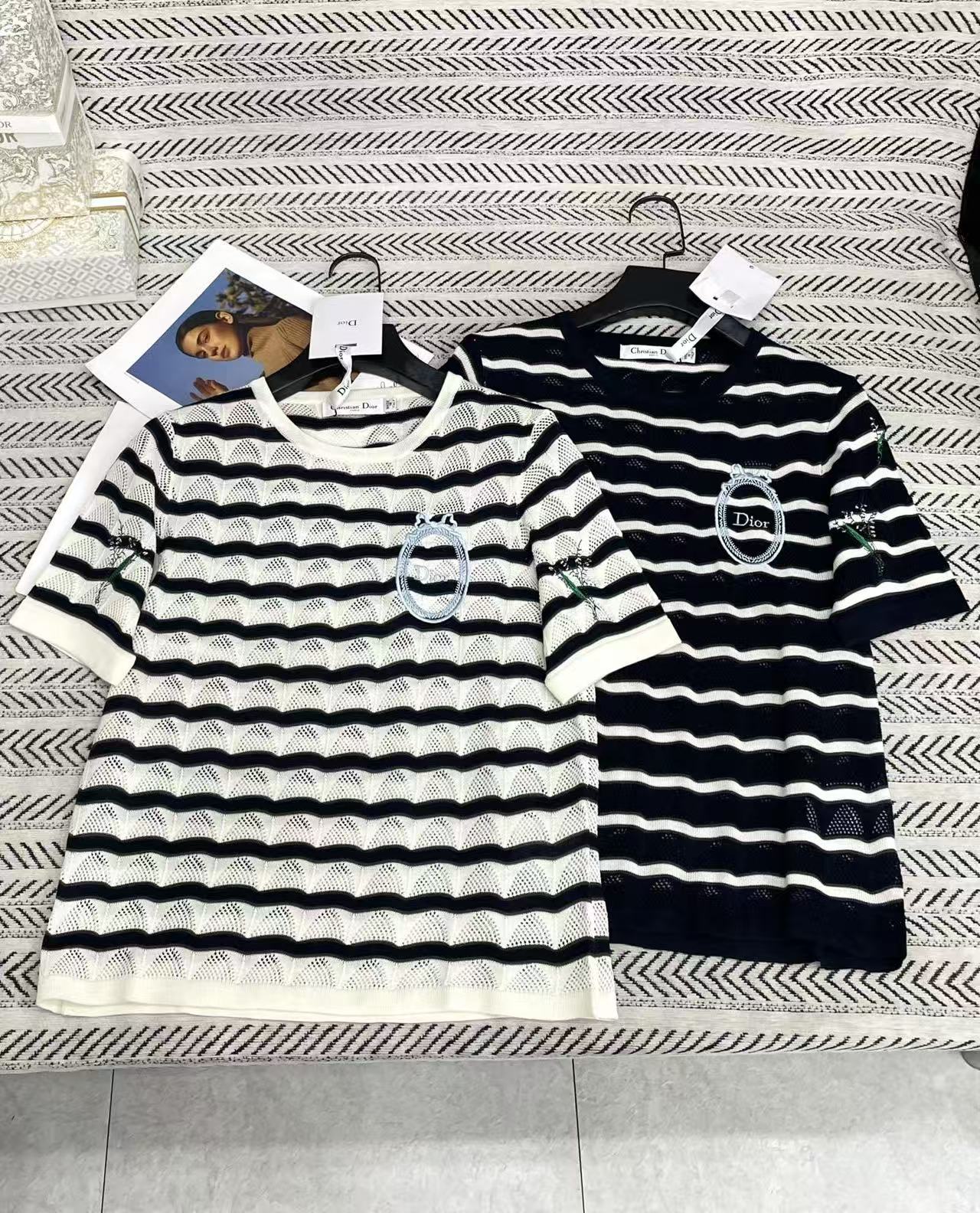 DI0R刺繍文字入りウールストライプTシャツ【50％割引+送料無料】