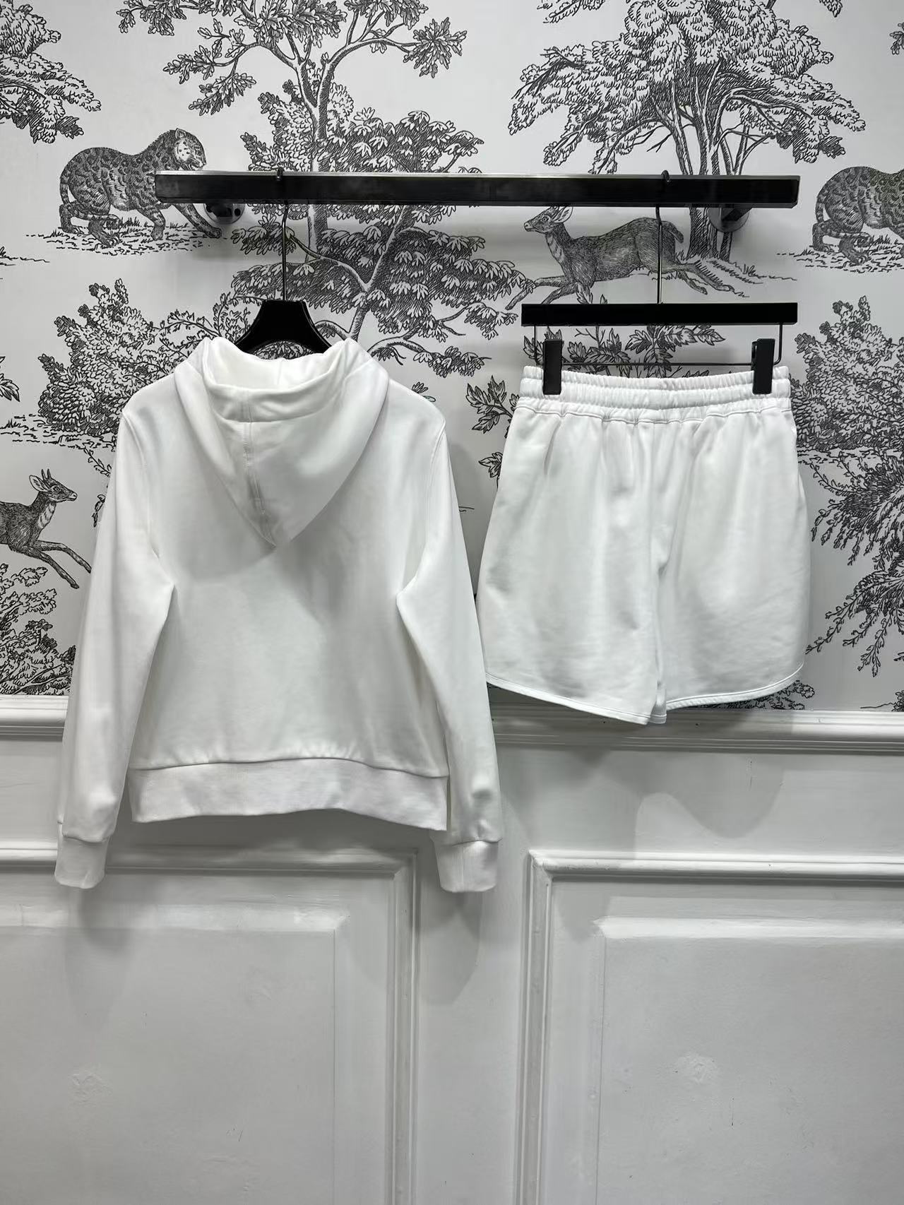 LV フード付きジャケット＆ショートパンツ 2点セット【50％割引+送料無料】